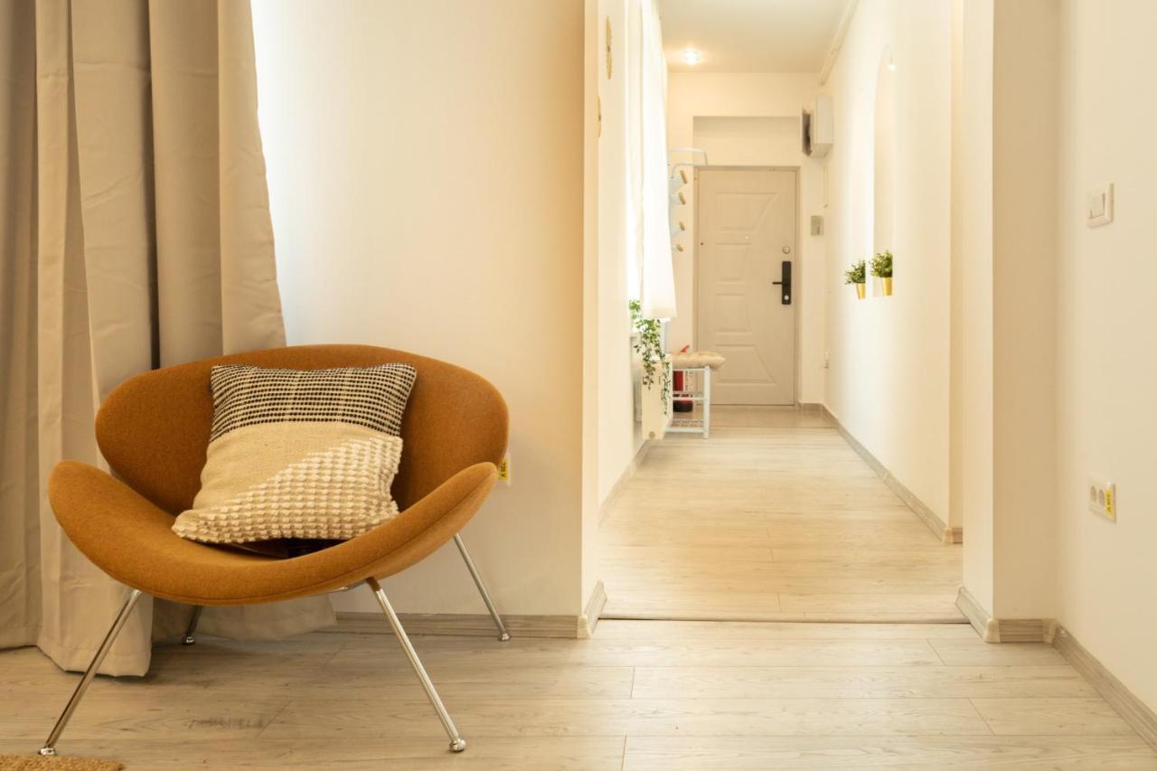 Ideal Stay: Spacious 2Br Apt Near Calea Victoriei Bucharest Luaran gambar
