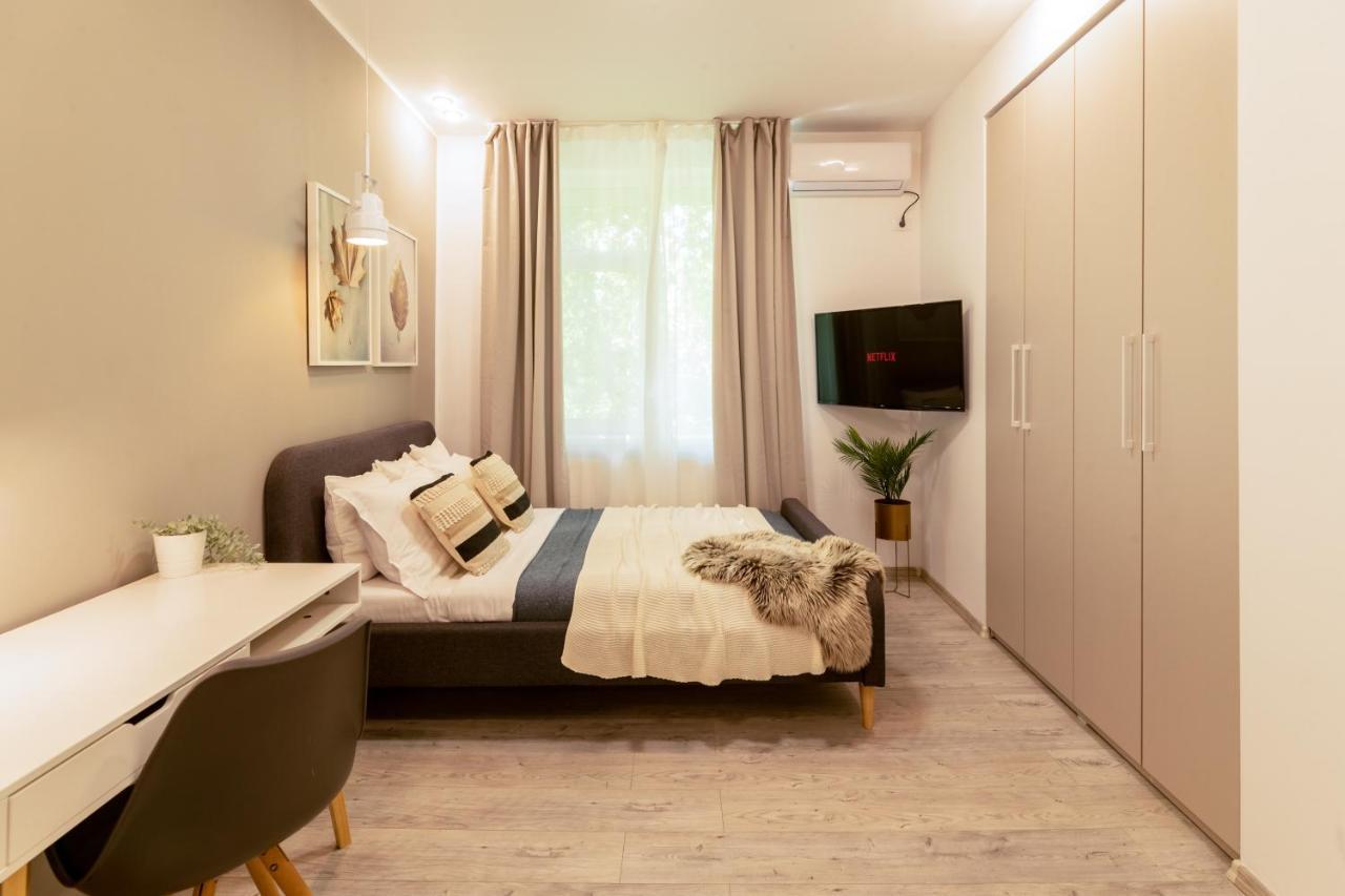Ideal Stay: Spacious 2Br Apt Near Calea Victoriei Bucharest Luaran gambar