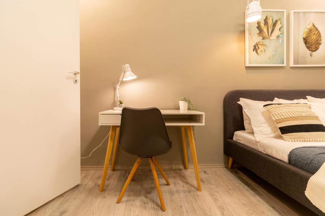 Ideal Stay: Spacious 2Br Apt Near Calea Victoriei Bucharest Luaran gambar