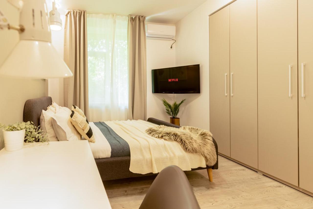 Ideal Stay: Spacious 2Br Apt Near Calea Victoriei Bucharest Luaran gambar