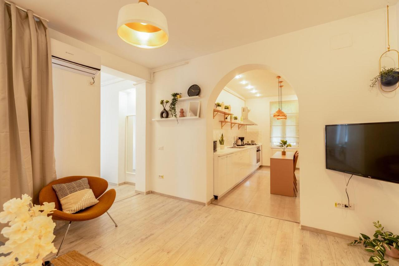Ideal Stay: Spacious 2Br Apt Near Calea Victoriei Bucharest Luaran gambar