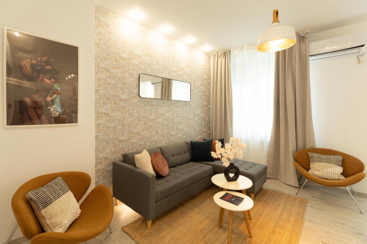 Ideal Stay: Spacious 2Br Apt Near Calea Victoriei Bucharest Luaran gambar