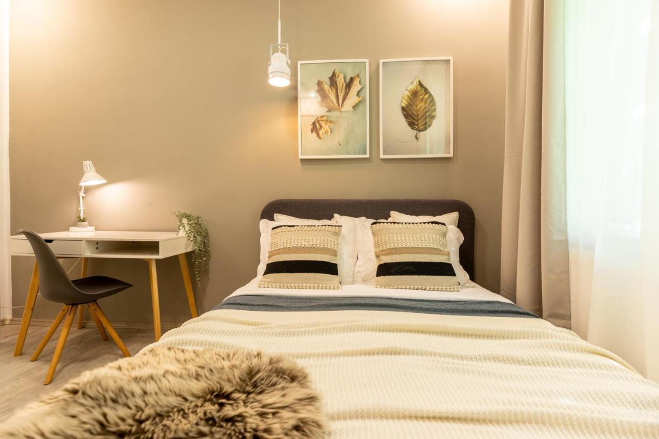 Ideal Stay: Spacious 2Br Apt Near Calea Victoriei Bucharest Luaran gambar