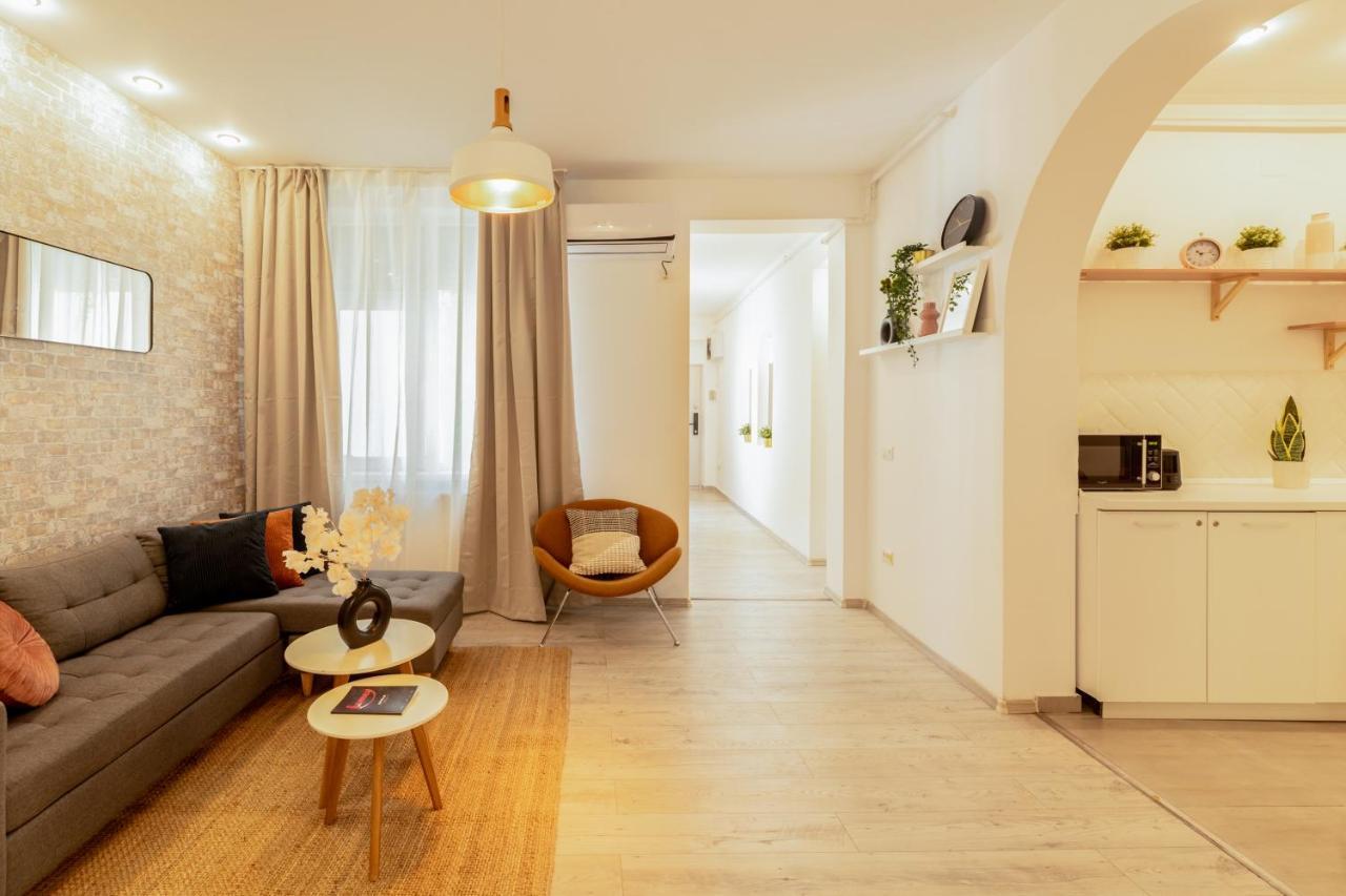 Ideal Stay: Spacious 2Br Apt Near Calea Victoriei Bucharest Luaran gambar